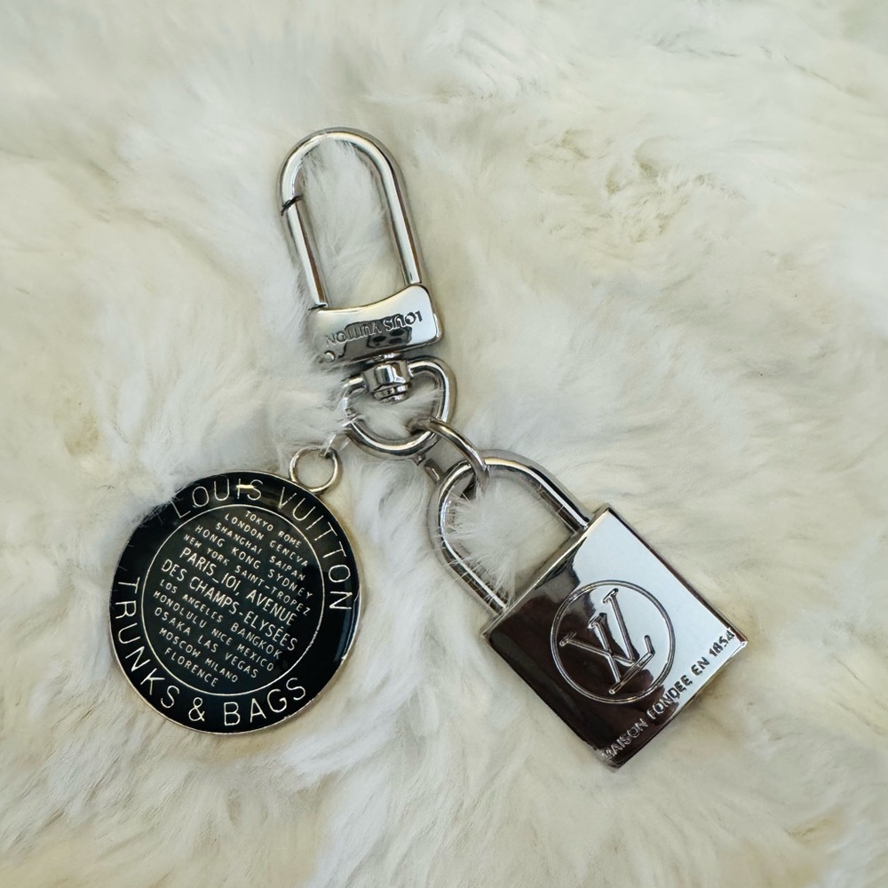 Louis Vuitton Silver Padlock Keychain
